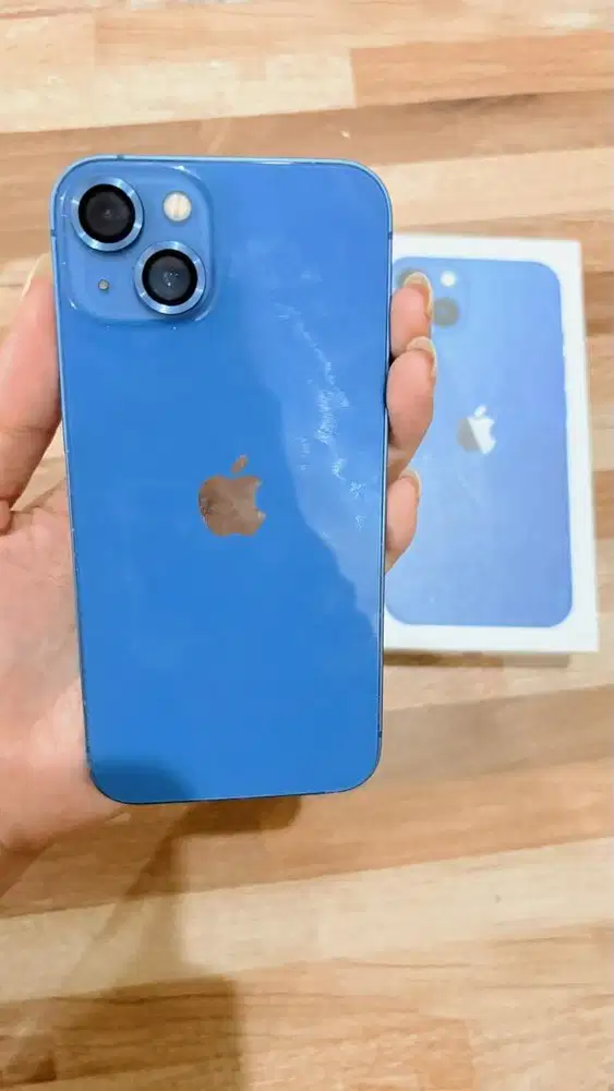 Dijual cepat iphone 13 128gb blue BEACUKAI