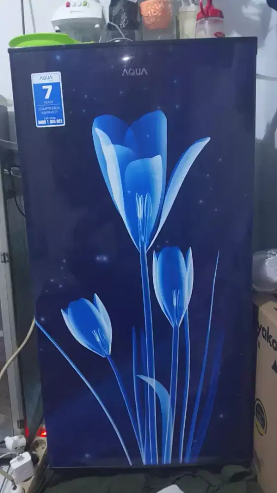 Kulkas merek aqua