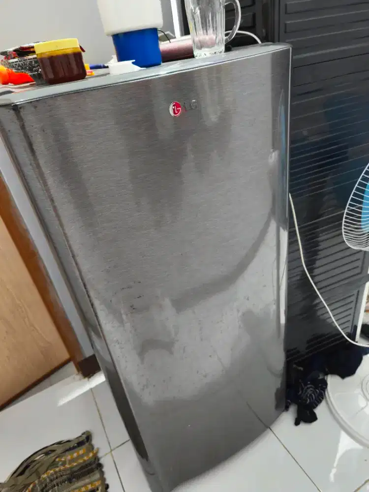 Kulkas bekas LG murah