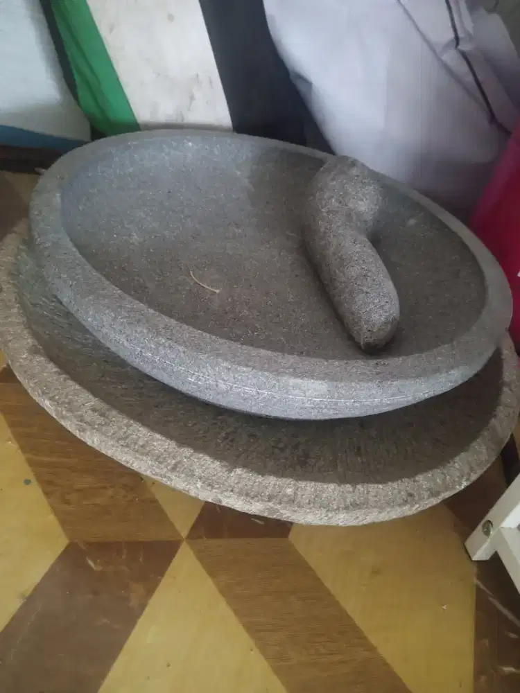 Cobek batu asli pahat