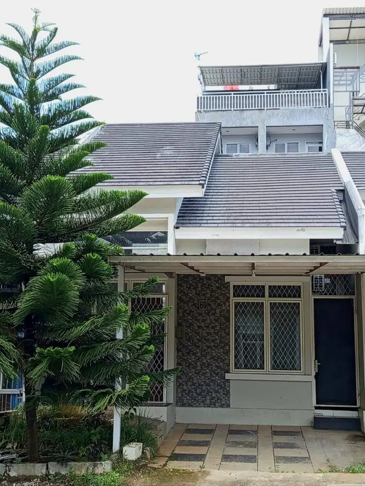 Jual Rugi Dibawah 1 Miliar! Rumah 2Lt Terrace Hill Sentul, Full Furnis