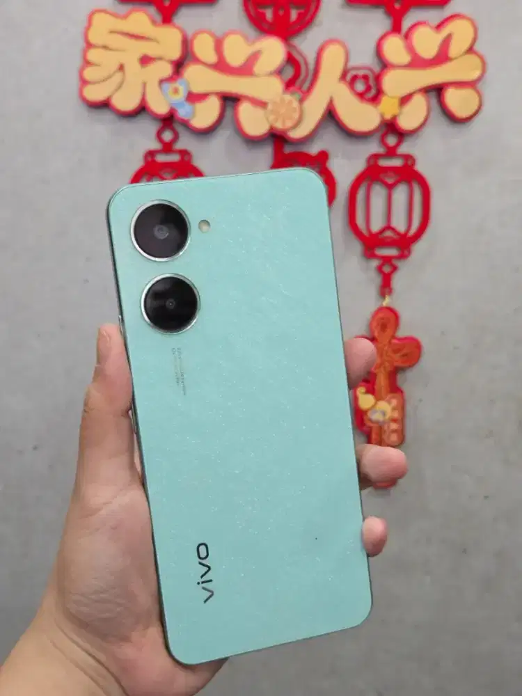 Second Vivo Y03T 4/64GB 1jt nett