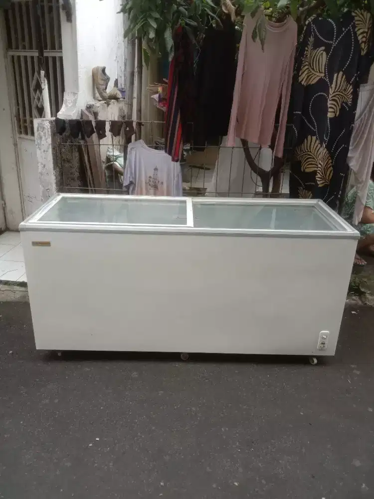 Freezer Sleding kaca MERK SANSIO