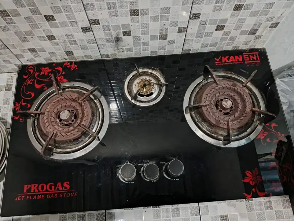 Kompor tanam kaca progas 3 tungku