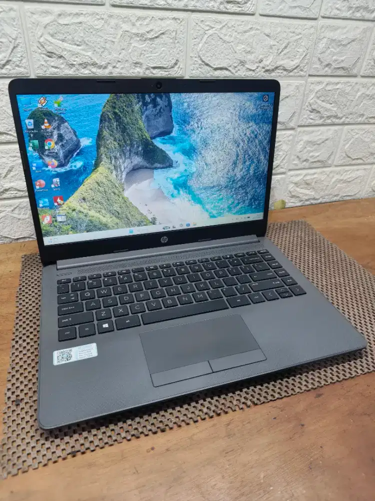 HP 245 G8 AMD Athlon Silver (8/256gb) 14 inch Mulus NORMAL