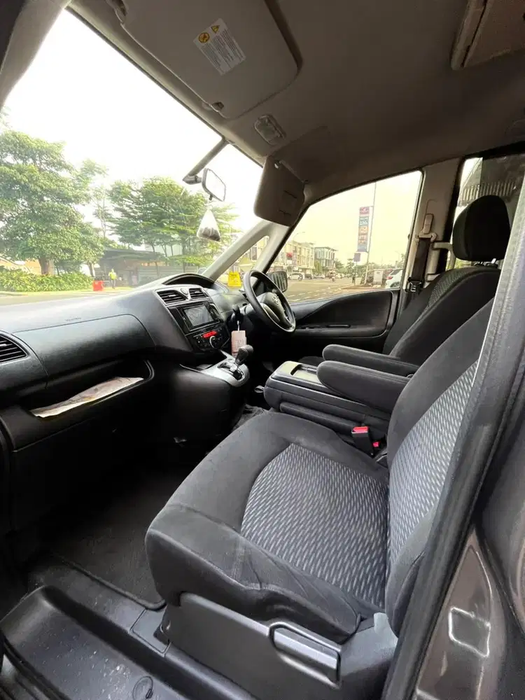 Nissan Serena 2013 Bensin