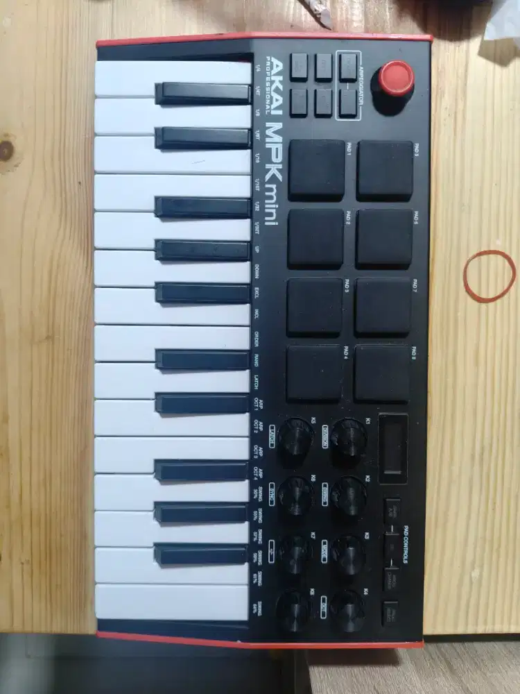 MPK MIDI Controller