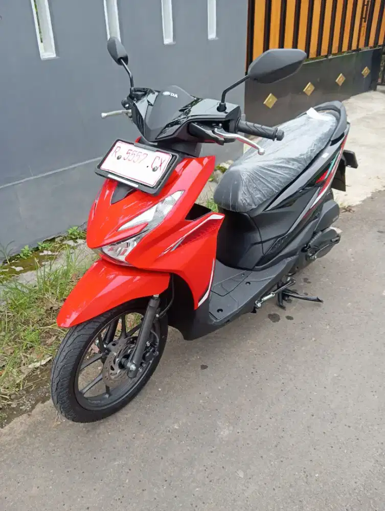 2025 Honda New Beat km 400 perak