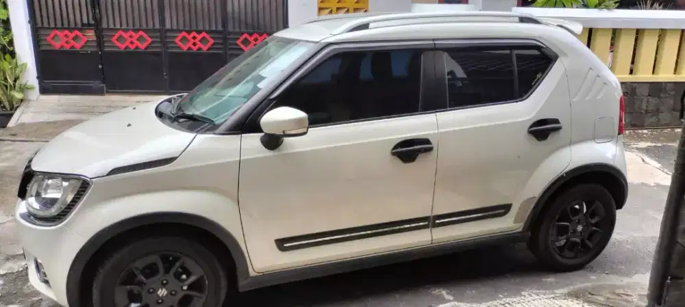 Dijual Suzuki ignis GX matic 2017 type tertinggi warna