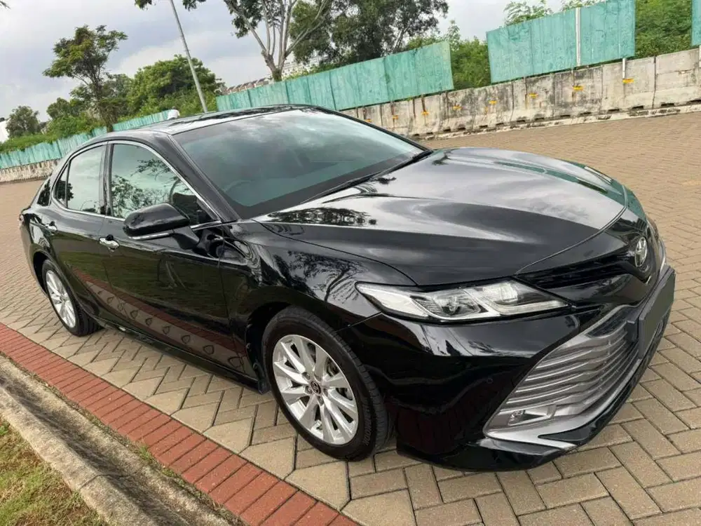 Camry V 2.5 AT MATIC BLACK HITAM GANJIL 2021