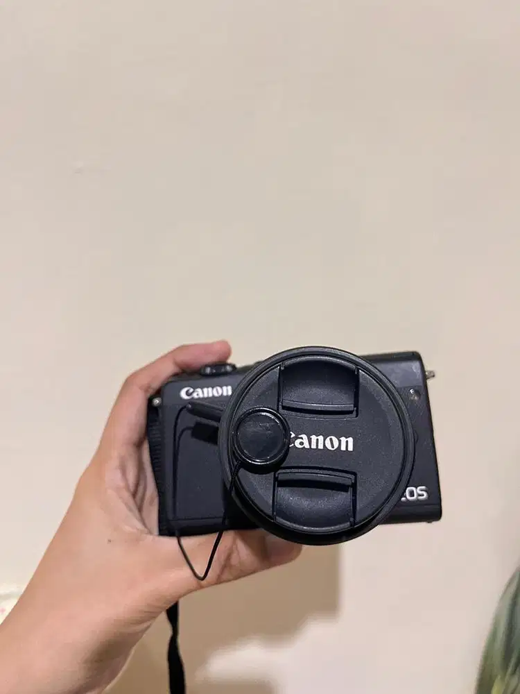 DI JUAL KAMERA CANON EOS M100 BLACK (NEGO)