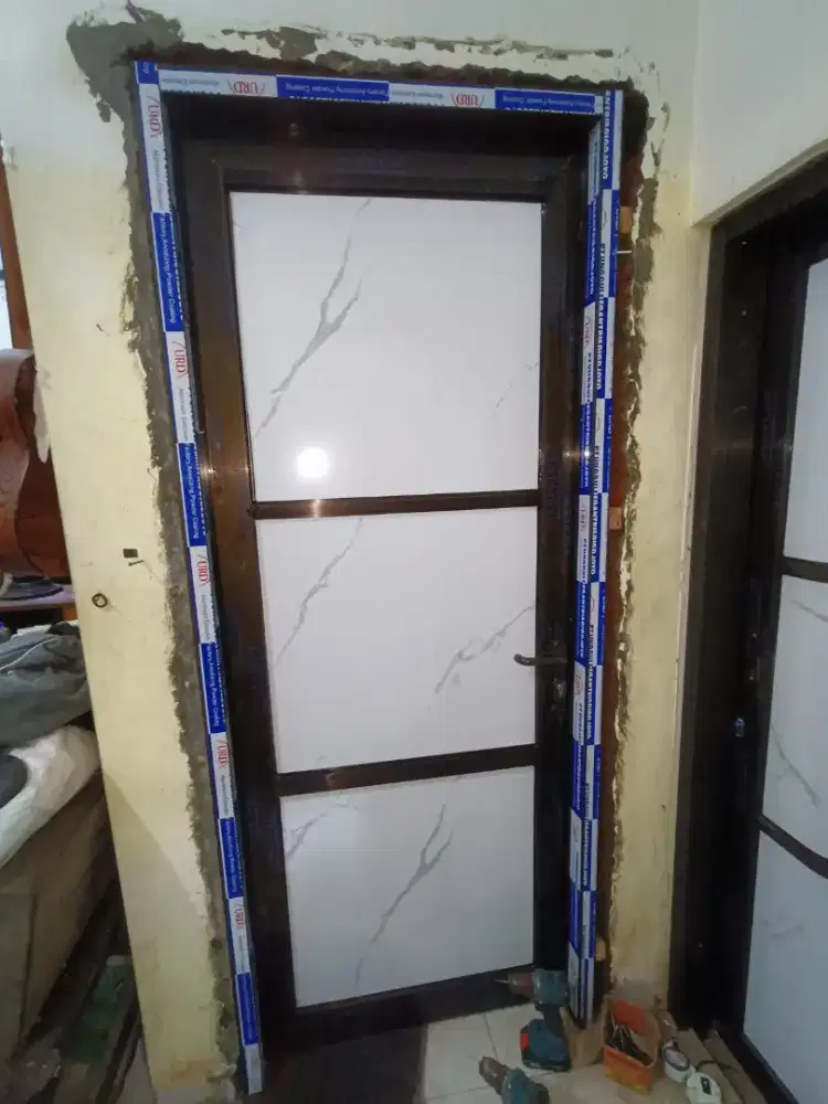 Jual pintu aluminium sesuai pesanan