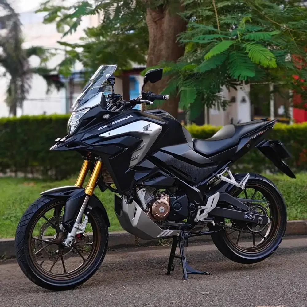 HONDA CB150X 2023 HITAM SILVER KM 7K PAJAK HIDUP SUPER MULUS