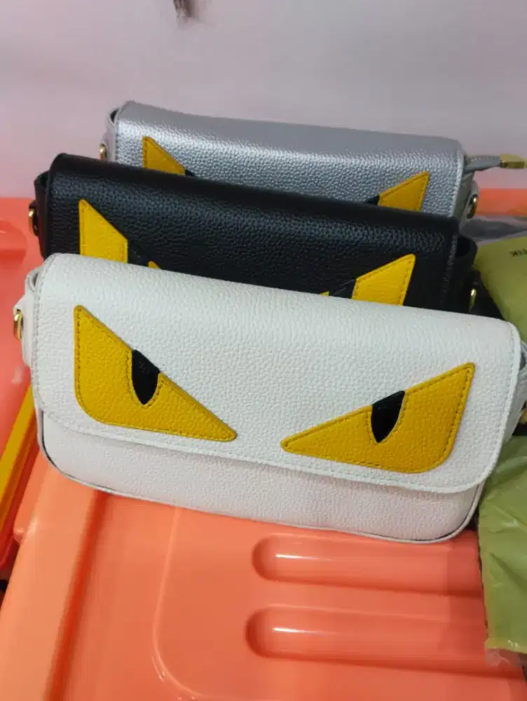 Loker mencari Host live Tas