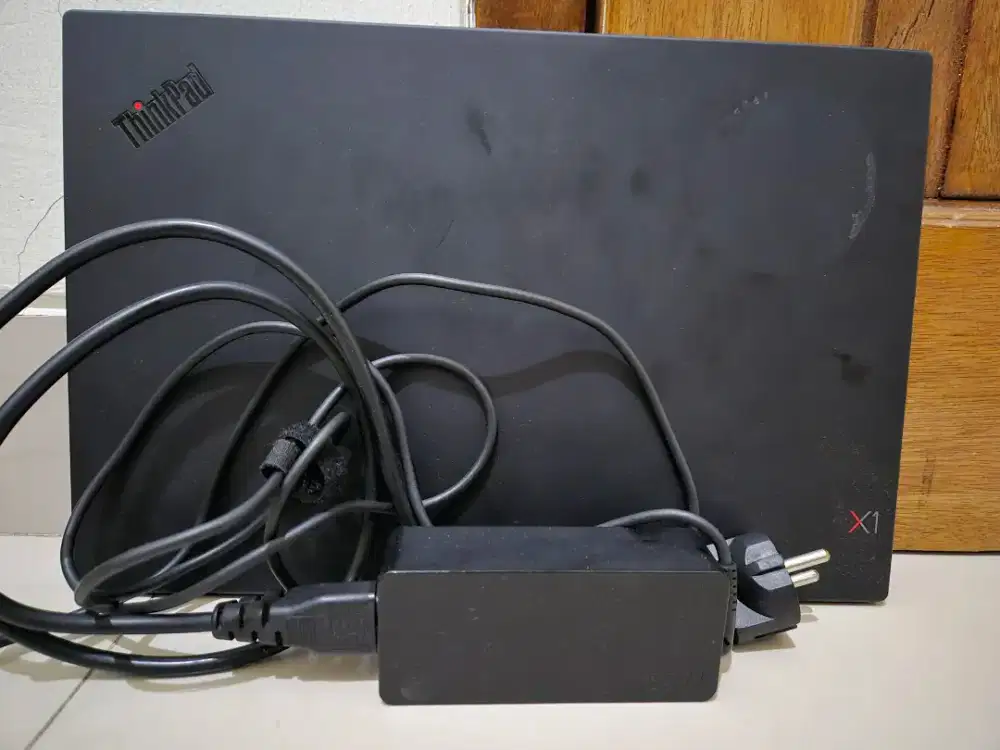 Lenovo ThinkPad X1 Carbon 7th Gen i7 - 16/512