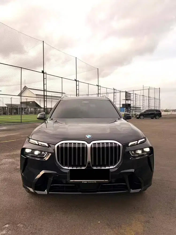 BMW X7 M Sport xDrive40i 2024 NIK 2023 Carbon on Black Hitam X 7