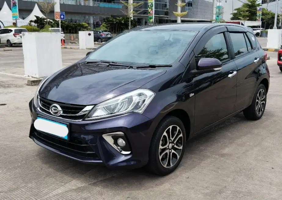 DP MURAH Daihatsu Sirion 1.3 D Bensin-AT 2019 Ungu CSIKB