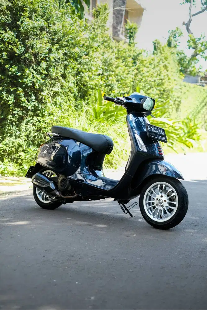 JUAL VESPA MATIC BEKAS/SECOND SPRINT 150 3VIE 2015 MURAH BERGARANSI
