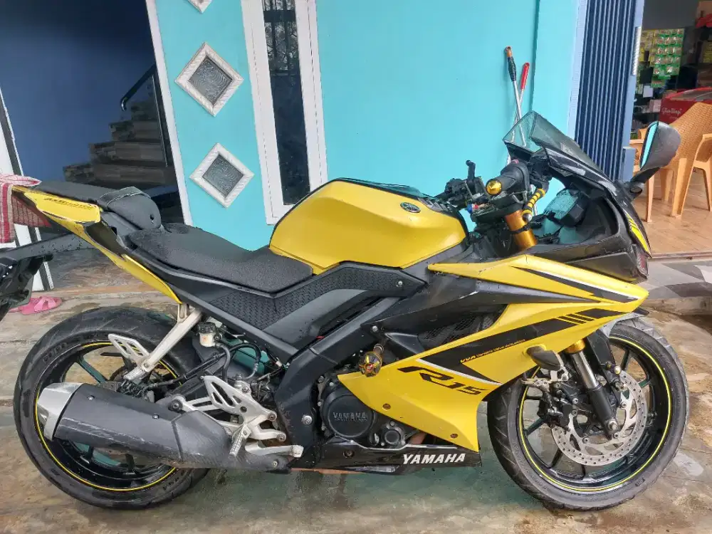 DIJUAL YAMAHA R15 V3 thn 2018