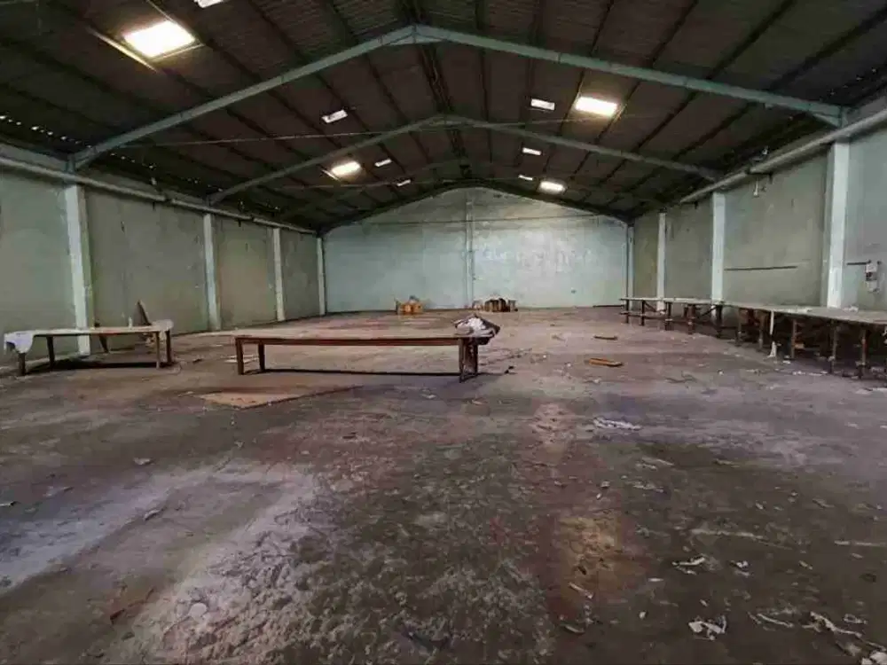 Dijual Murah Gudang eks Pabrik Garment Di Area Mojosongo