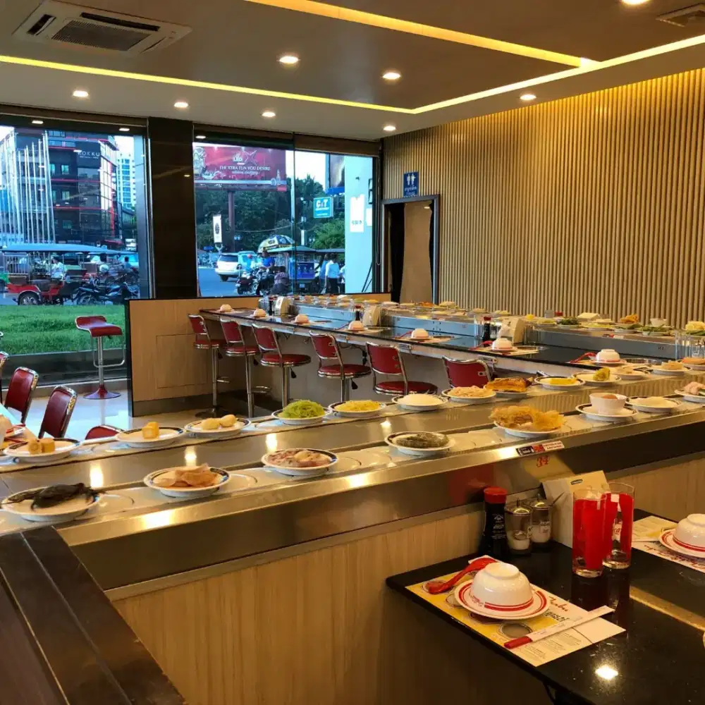 Dibutuhkan segera bagian waiter/ server