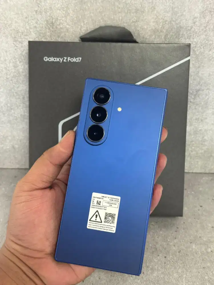 Samsung Z fold 7 12/256