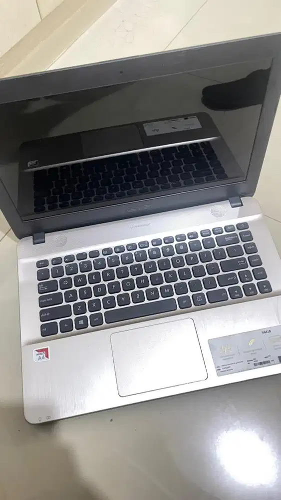 ASUS NOTEBOOK 4/1Tera