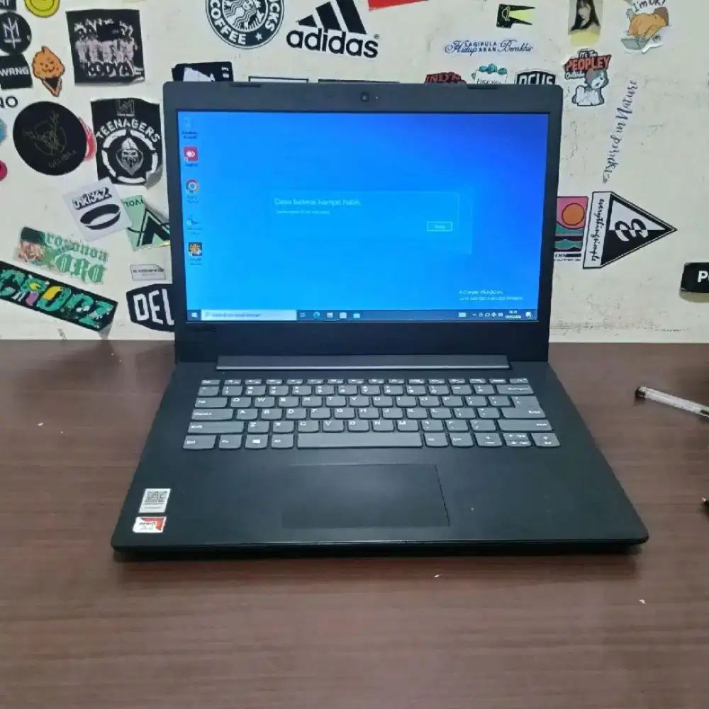 Laptop Lenovo V145 AMD A4-9125 4/128 SSD