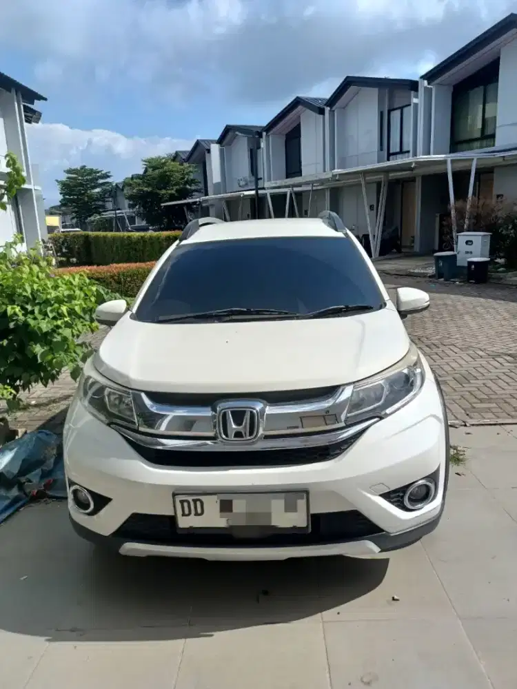Dijual mobil brv type e 2018