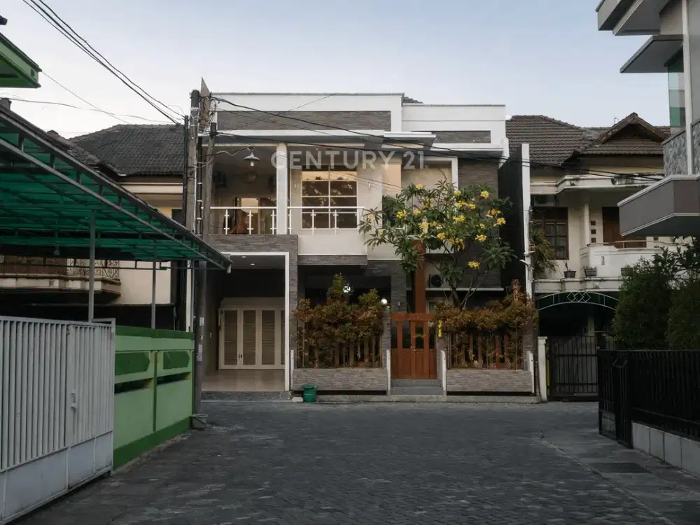 Rumah 2Lt Dalam Perumahan Dekat Kampus Pertanahan Jogja