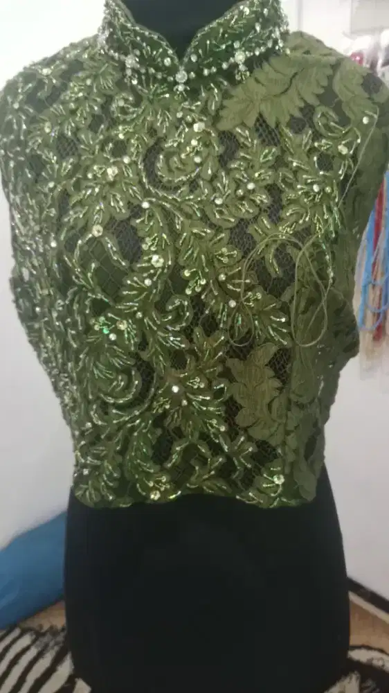 Di cari yg bisa bantu pasang payet borongan