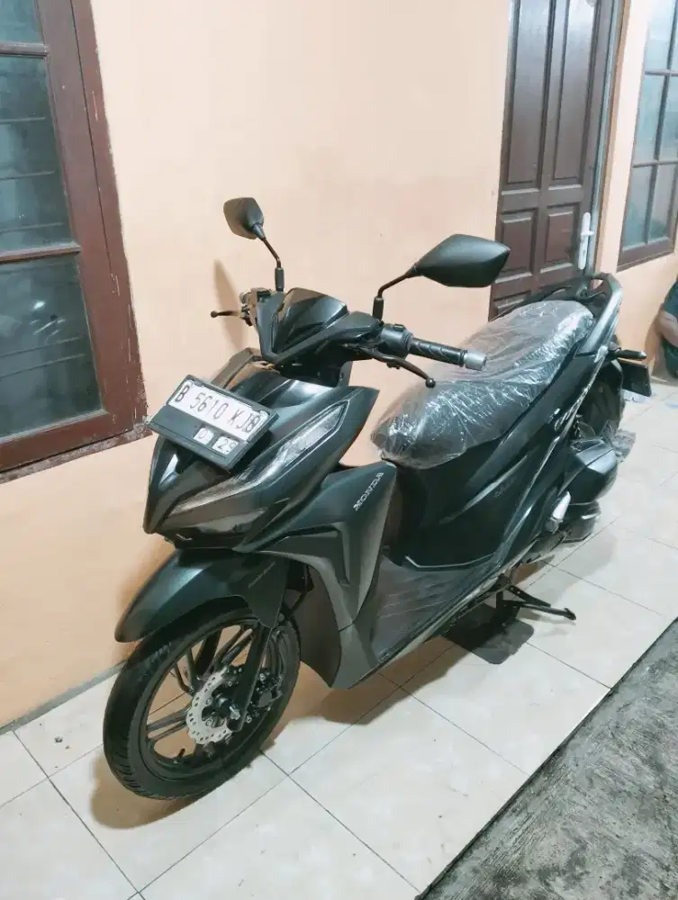 Bissmillah dijual motor Honda Vario LED new 150cc 2019