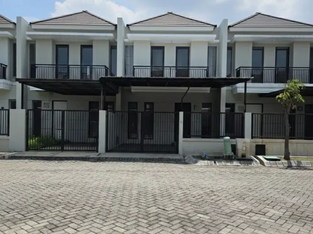 Rumah Pondok Tjandra Sidoarjo Almunium Kanopi, Row 4 Mobil