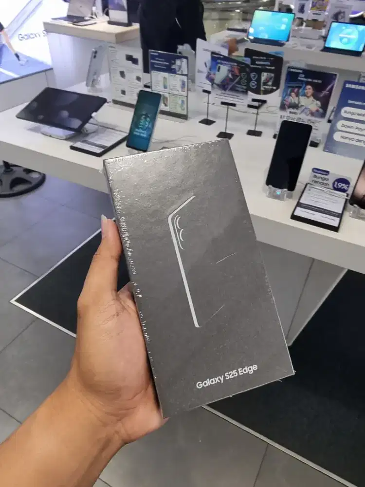 SAMSUNG GALAXY S25 EDGE 12/512 GARANSI RESMI SEIN TERMURAH