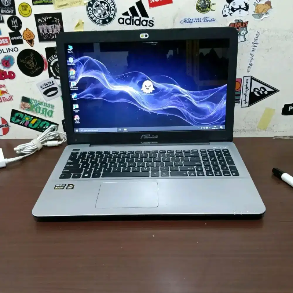 Laptop Asus X555QG AMD A10-9600P 4/256 SSD