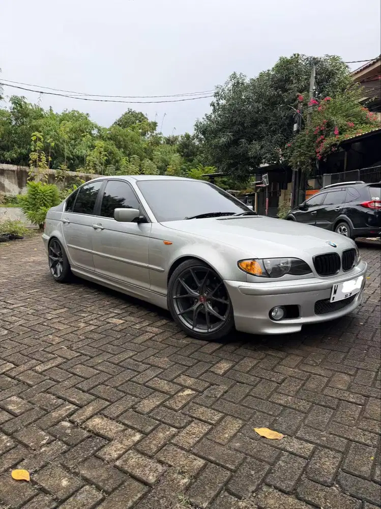 BMW E46 318i N42 (2004)