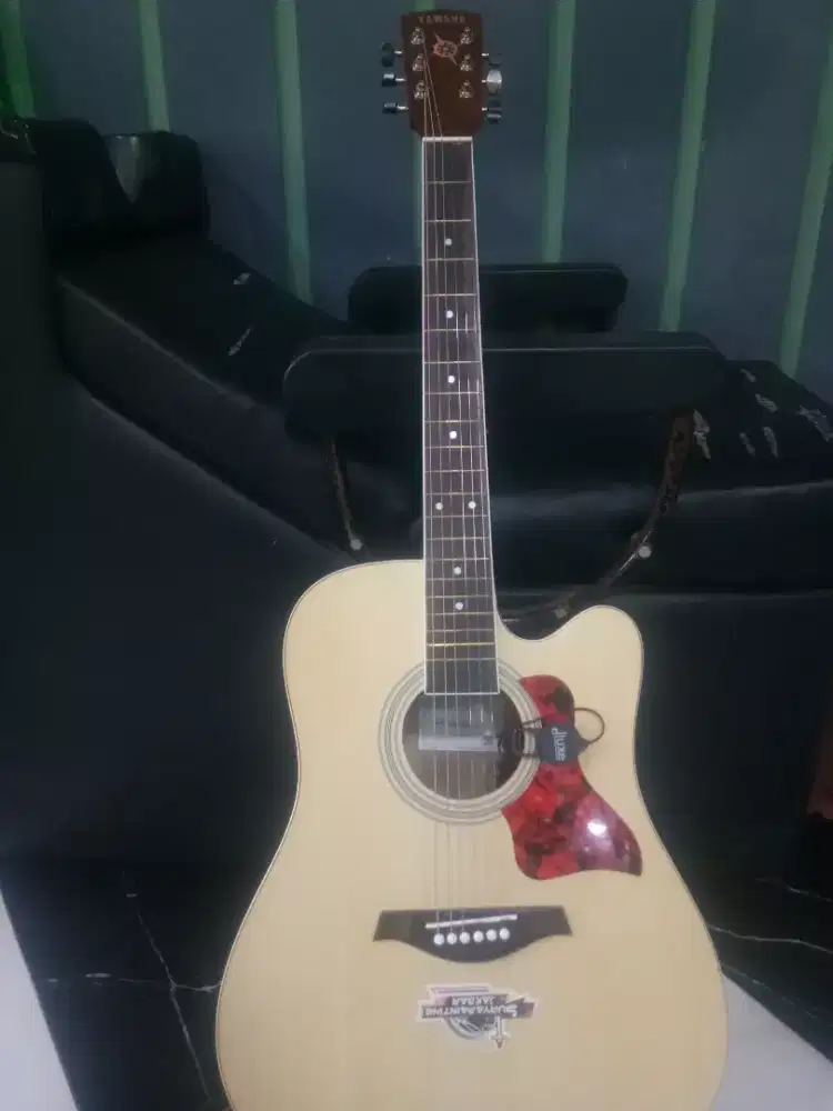 Yamaha akustik elektrik