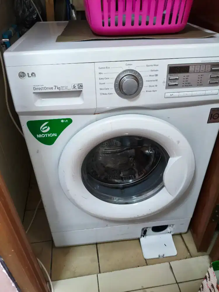 LG FRINT LOADING MESIN CUCI 7KG