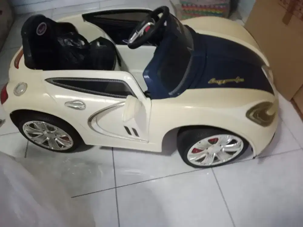 Mobil aki anak preloved