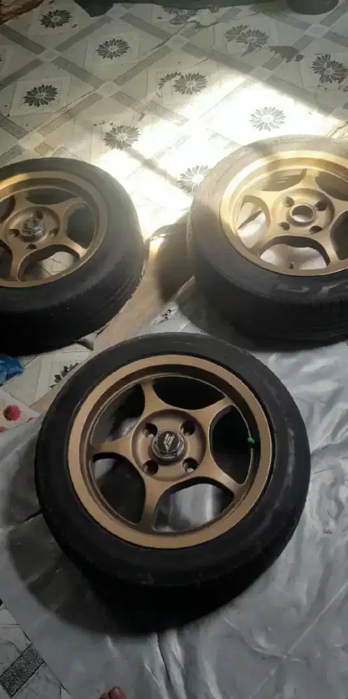 4 Velg Ring15 Plus Ban lengkap.