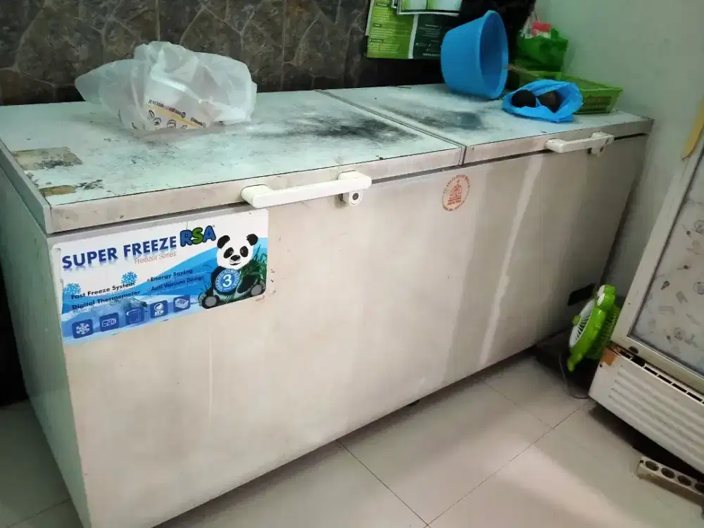 Frezer 750 liter dan sepeda