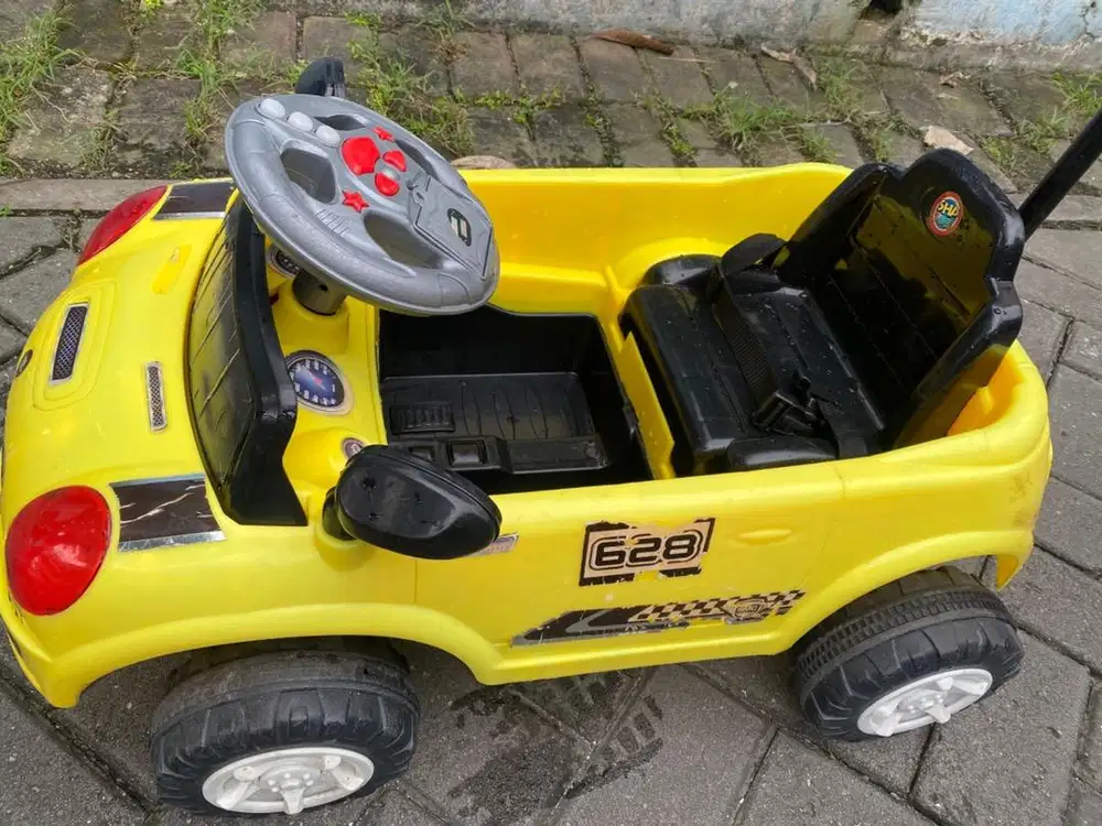 Jual mobil mainan anak besar ada music dan lampu