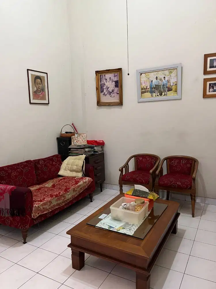 DIJUAL RUMAH SHM DALAM KOMPLEK DI PONDOK PEKAYON INDAH, BEKASI SELATAN