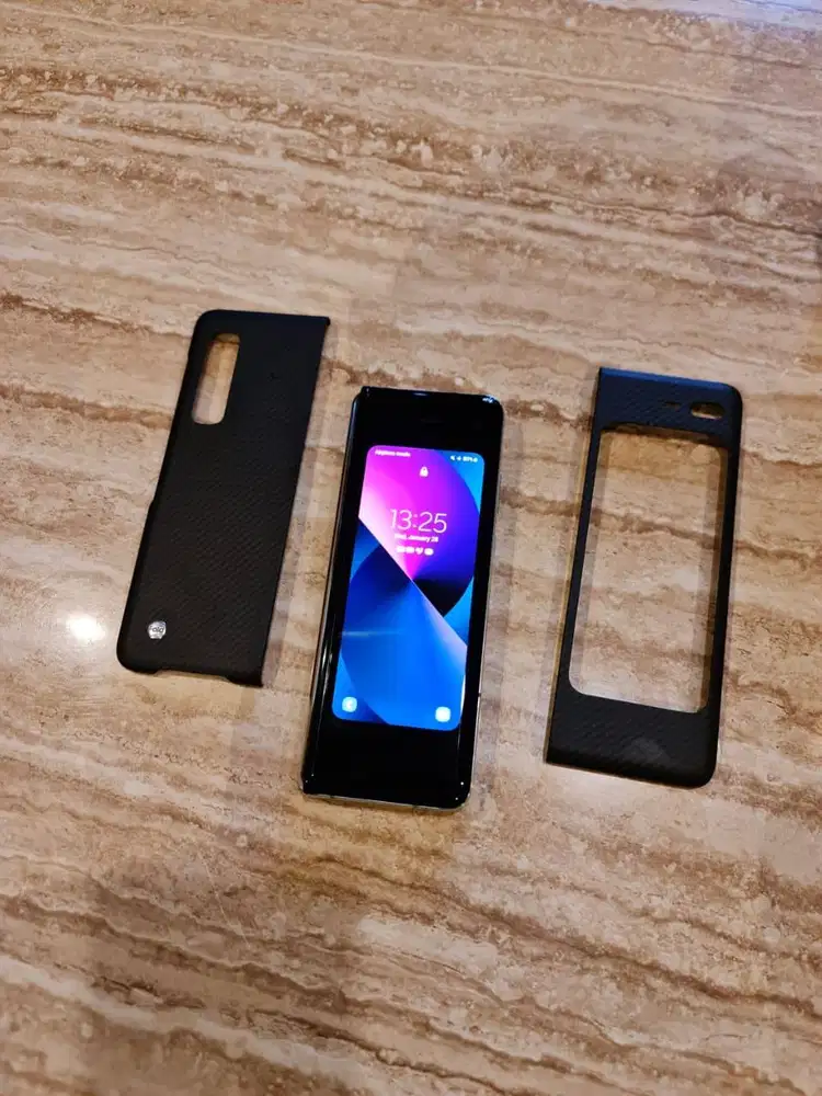 Samsung Galaxy Z Fold Generasi Pertama