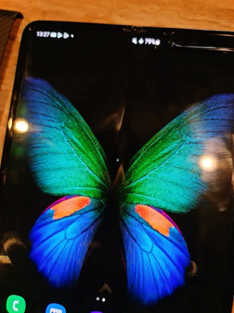 Samsung Galaxy Z Fold Generasi Pertama