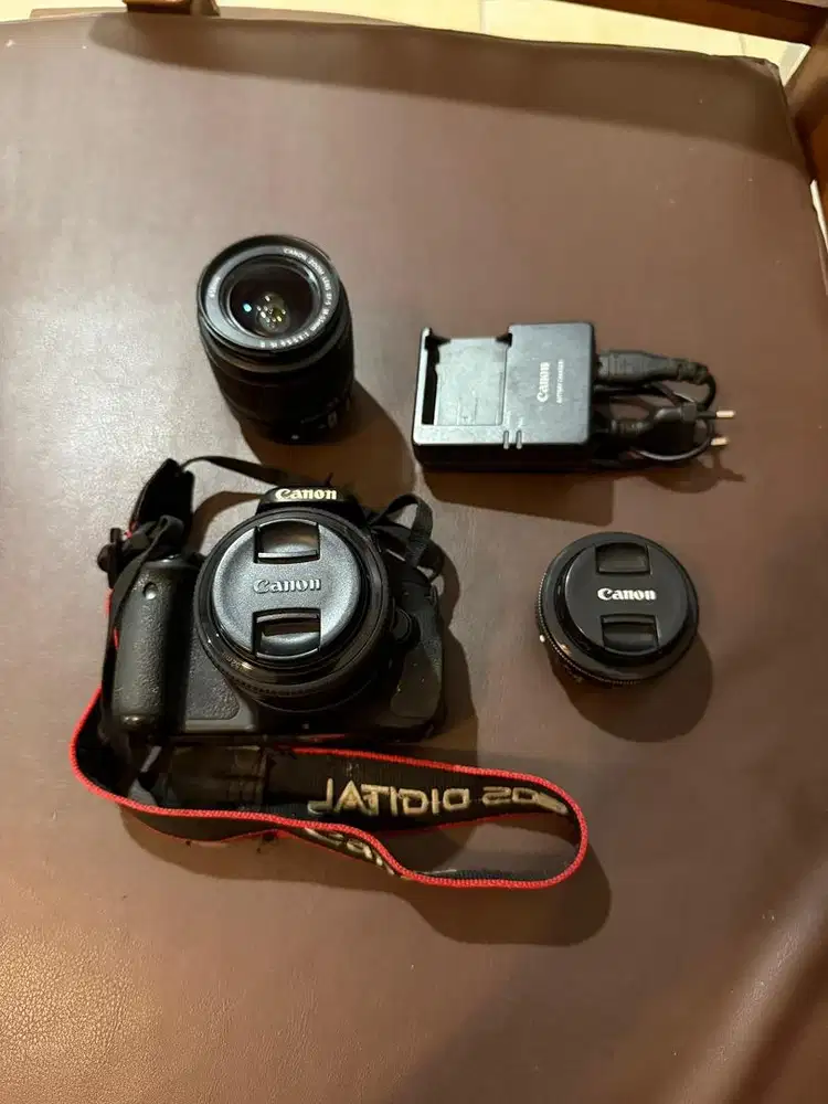 Jual Cepat Kamera Canon 600D Murah plus Lensa