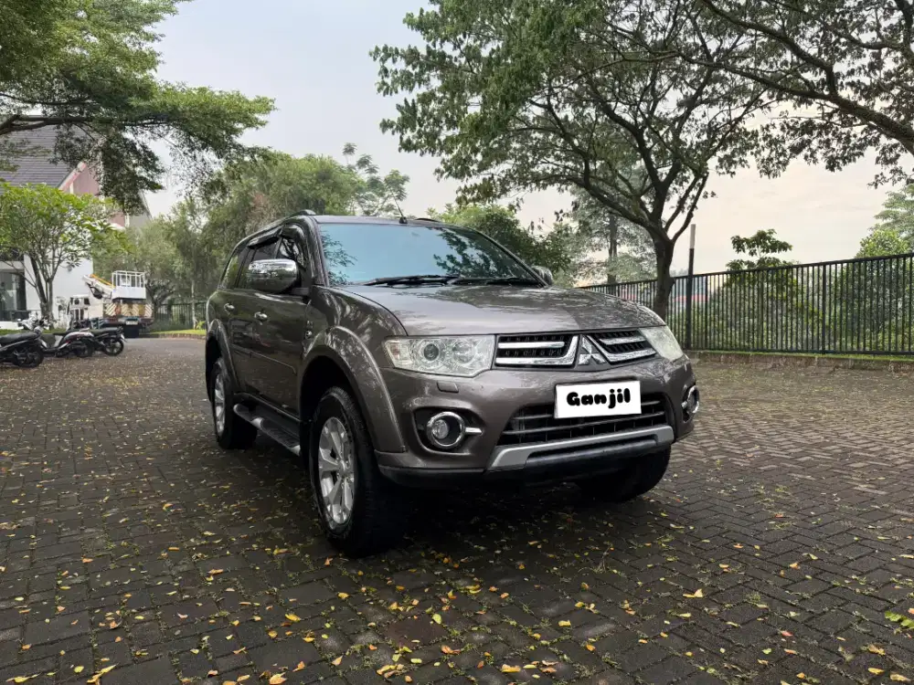 dp minim,low odo,tangan pertama,pajak panjang,pajero sport dakar