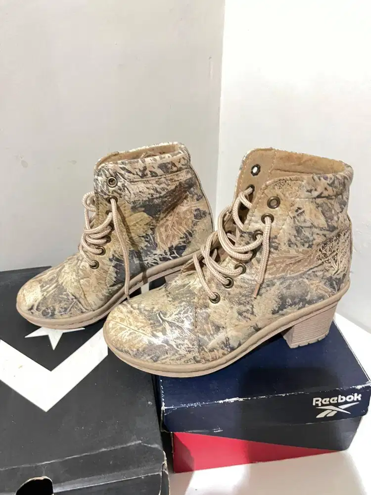 Sepatu Boots Asli Kulit Domba Ecoprint