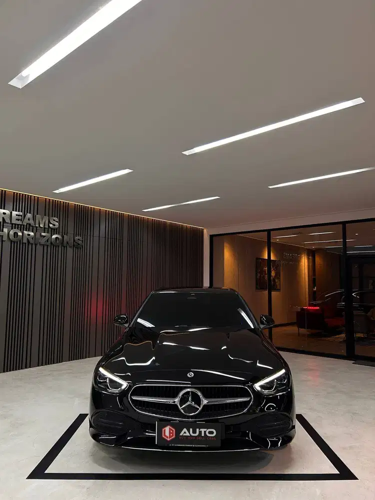 Mercedes Benz C200 2024 Hitam Mercy Km400perak D1404VDS