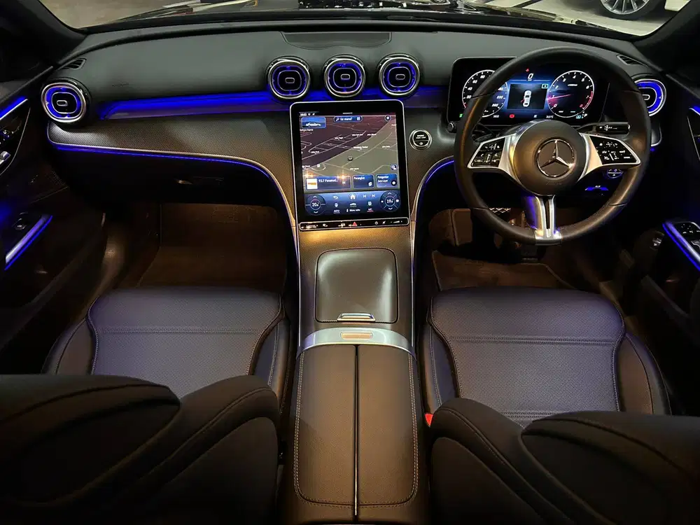 Mercedes Benz C200 2024 Hitam Mercy Km400perak D1404VDS